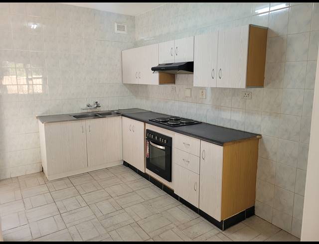 2 BEDROOM FLAT TO LET IN SHALLCROSS